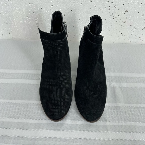 Lucky Brand size 9 Ponic Black Suede Ankle Boots Bootie - Picture 4 of 17